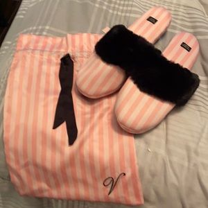 Victoria's Secret Pink and Black Slippers
